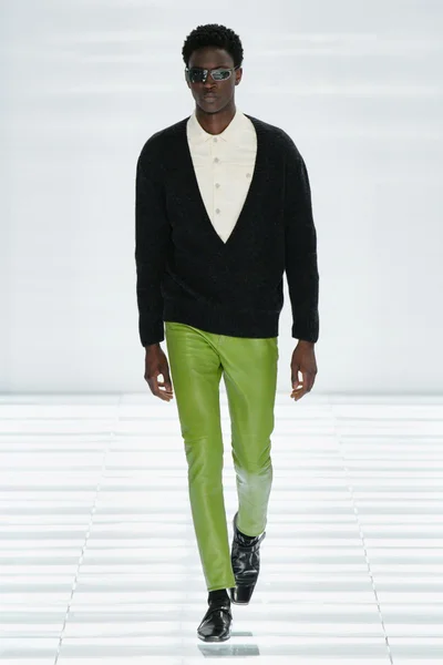 Look 22